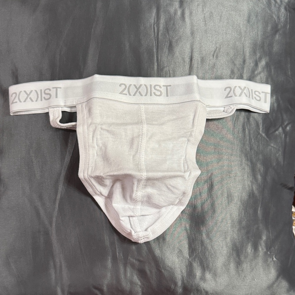 NWT MEN’s 2xist 3-Pack White Thong size MEDIUM (30-32)